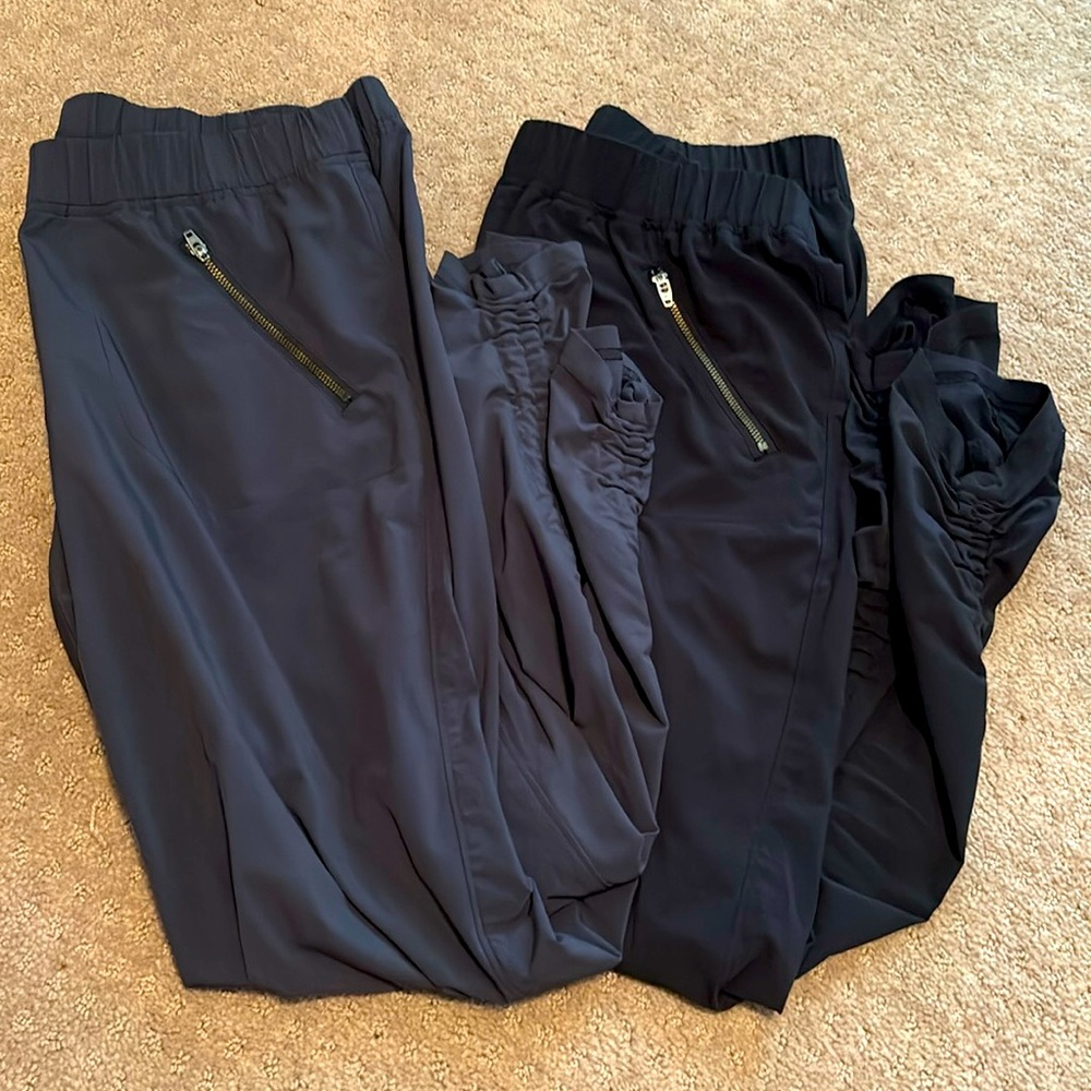 Bundle EUC Athleta joggers